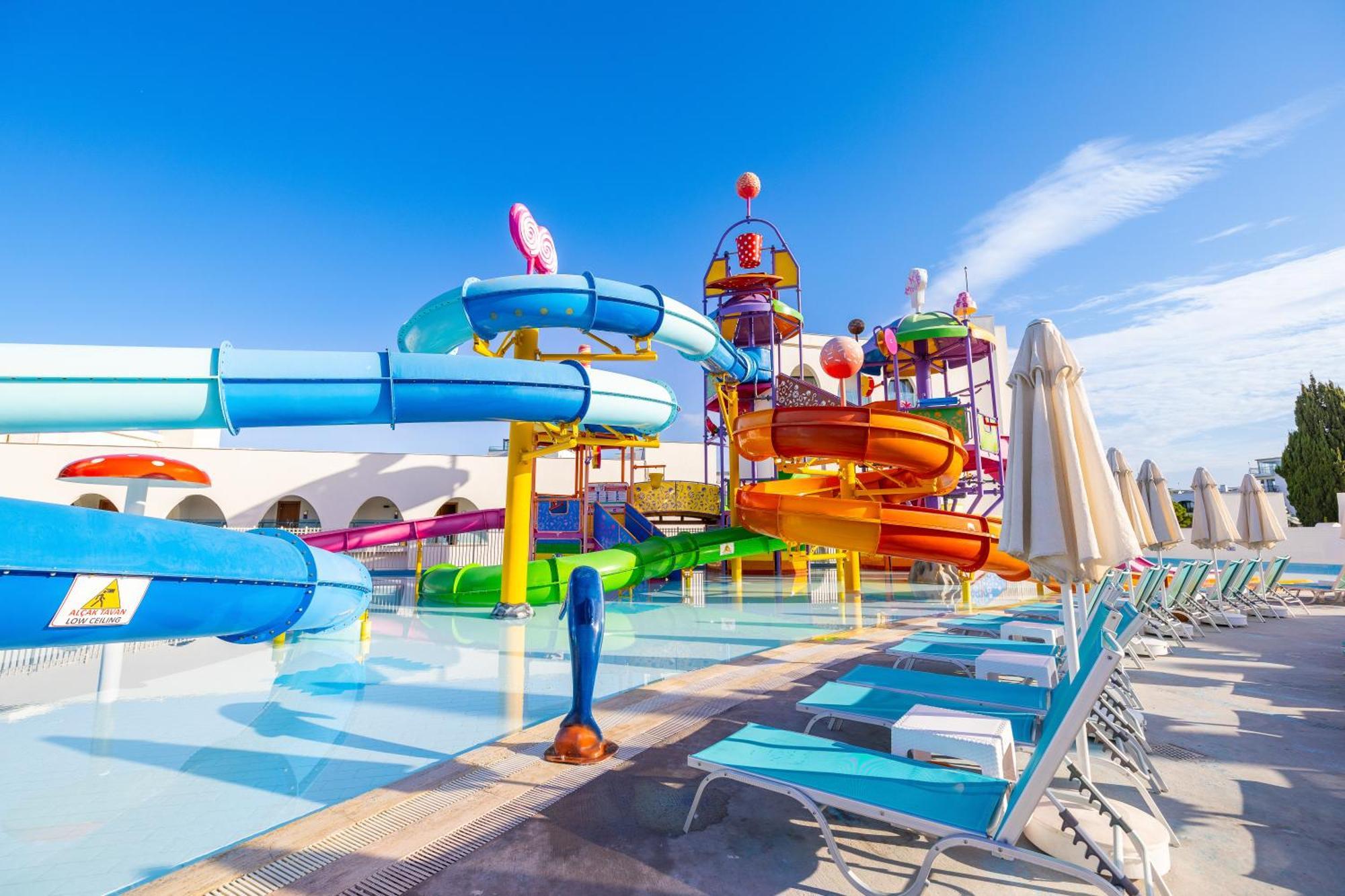 Infinity By Yelken Aquapark&Resorts Kuşadasi Bagian luar foto