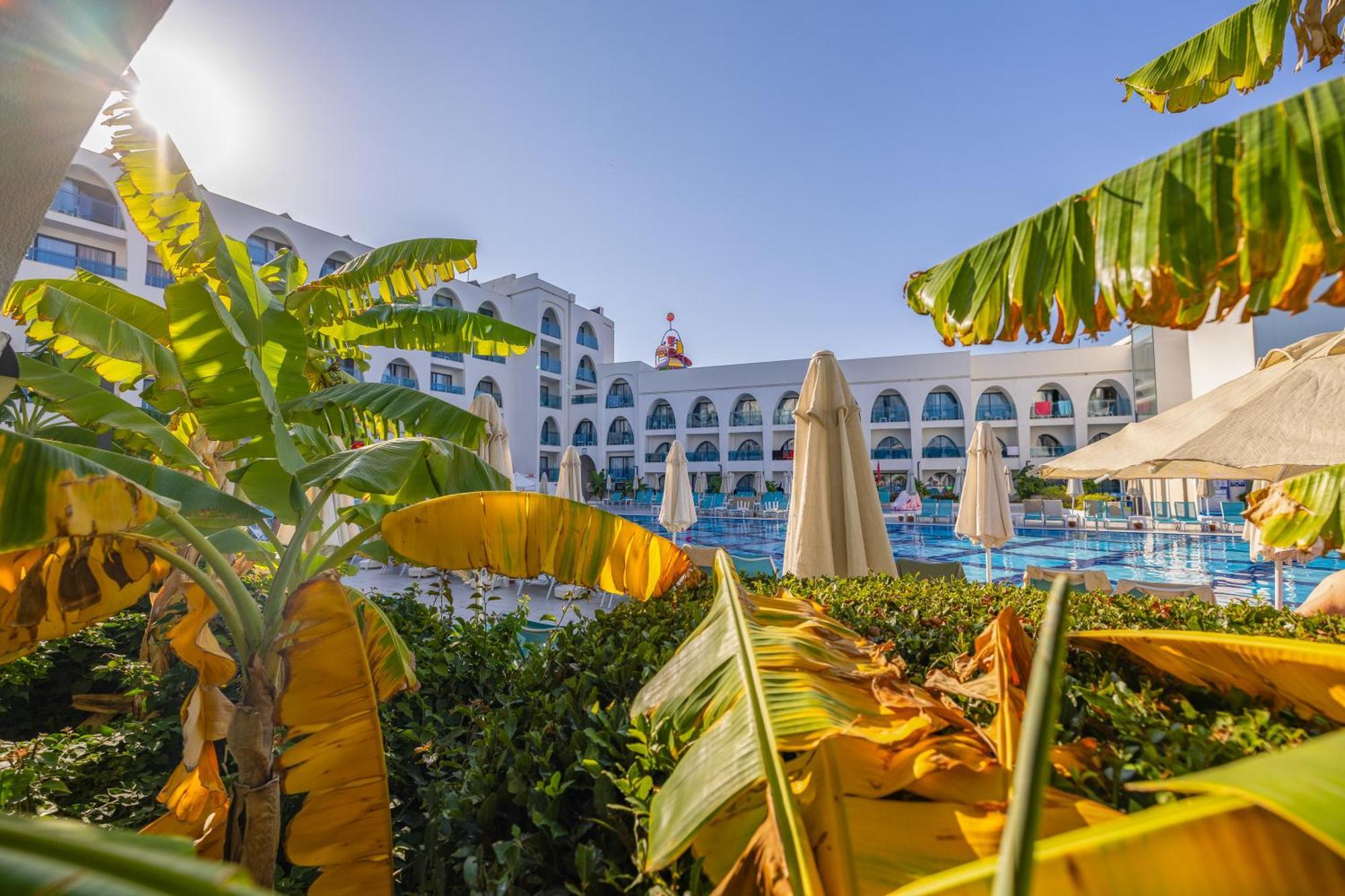 Infinity By Yelken Aquapark&Resorts Kuşadasi Bagian luar foto