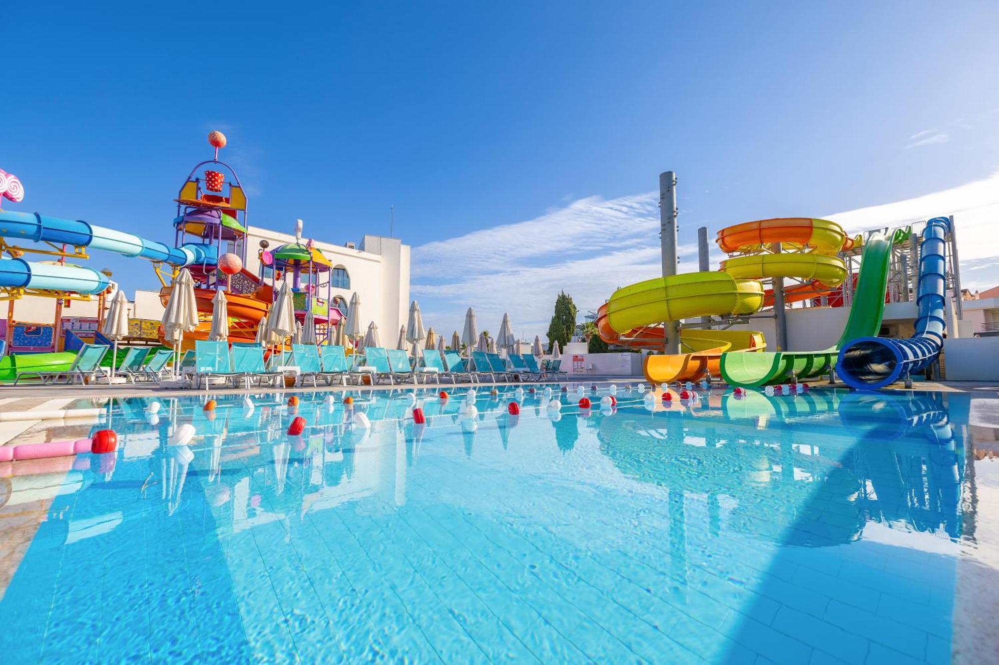 Infinity By Yelken Aquapark&Resorts Kuşadasi Bagian luar foto