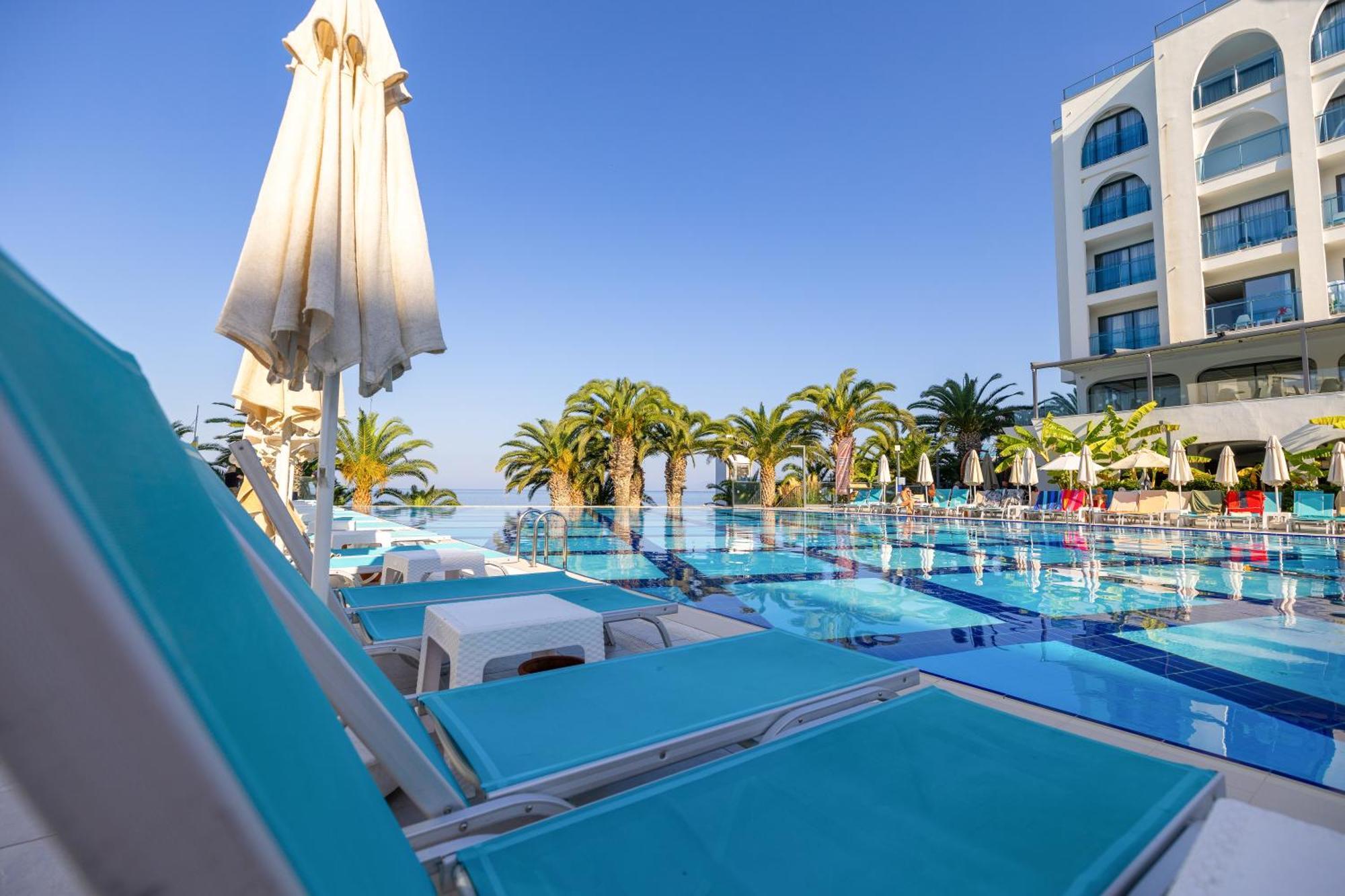 Infinity By Yelken Aquapark&Resorts Kuşadasi Bagian luar foto